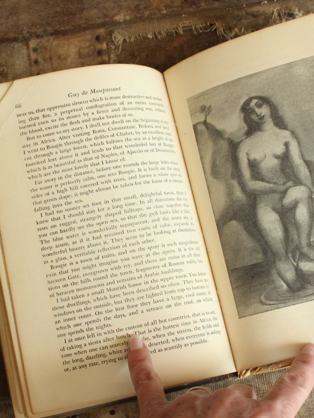 Vintage 1940s Book, Mademoiselle Fifi by Guy De Maupassant, And Other Stories, - Picture 9 of 10